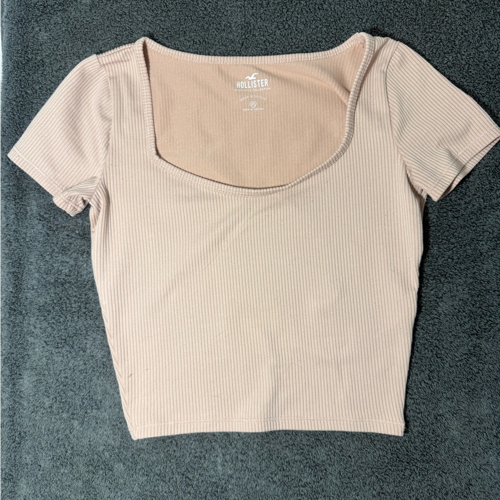 Hollister Women's Nude/ Light Pink Ribbed Tee
